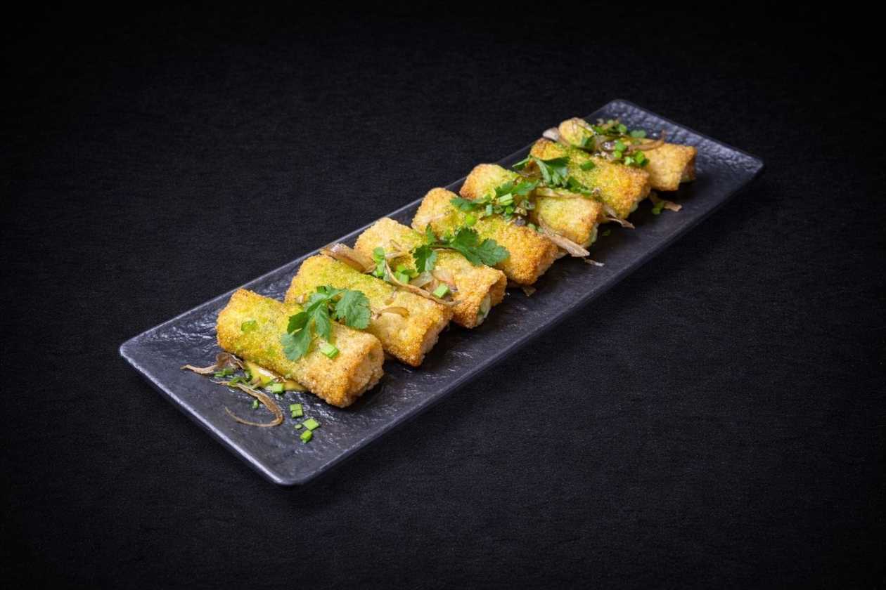 Spring Rolls with Spicy Pork
