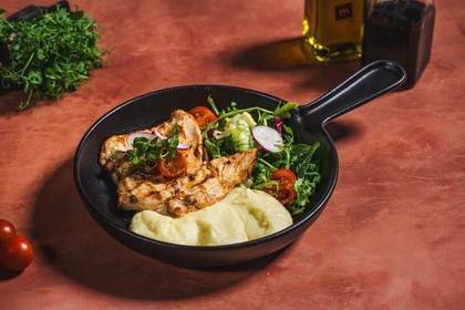 Grilled Chicken Breast & Mashed Potatoes