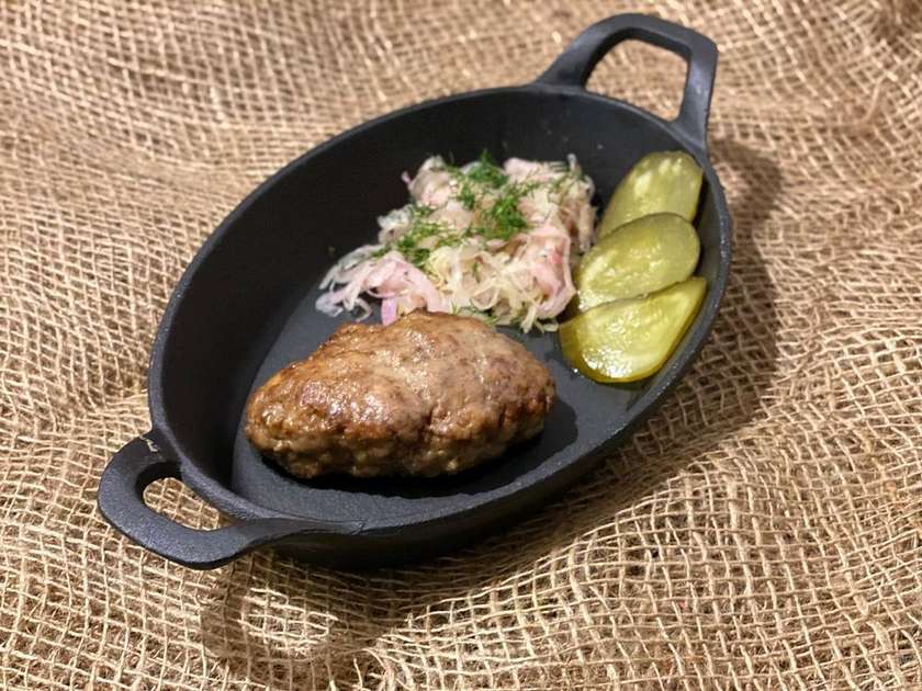 Kotlet babci ze wybranym dodatkiem