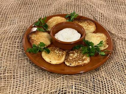 Placki  ziemniaczane  ze śmietaną