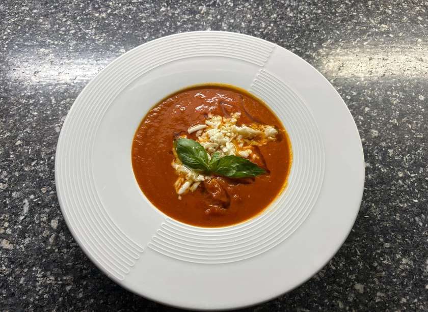 Tomato with Mozzarella (1.7)