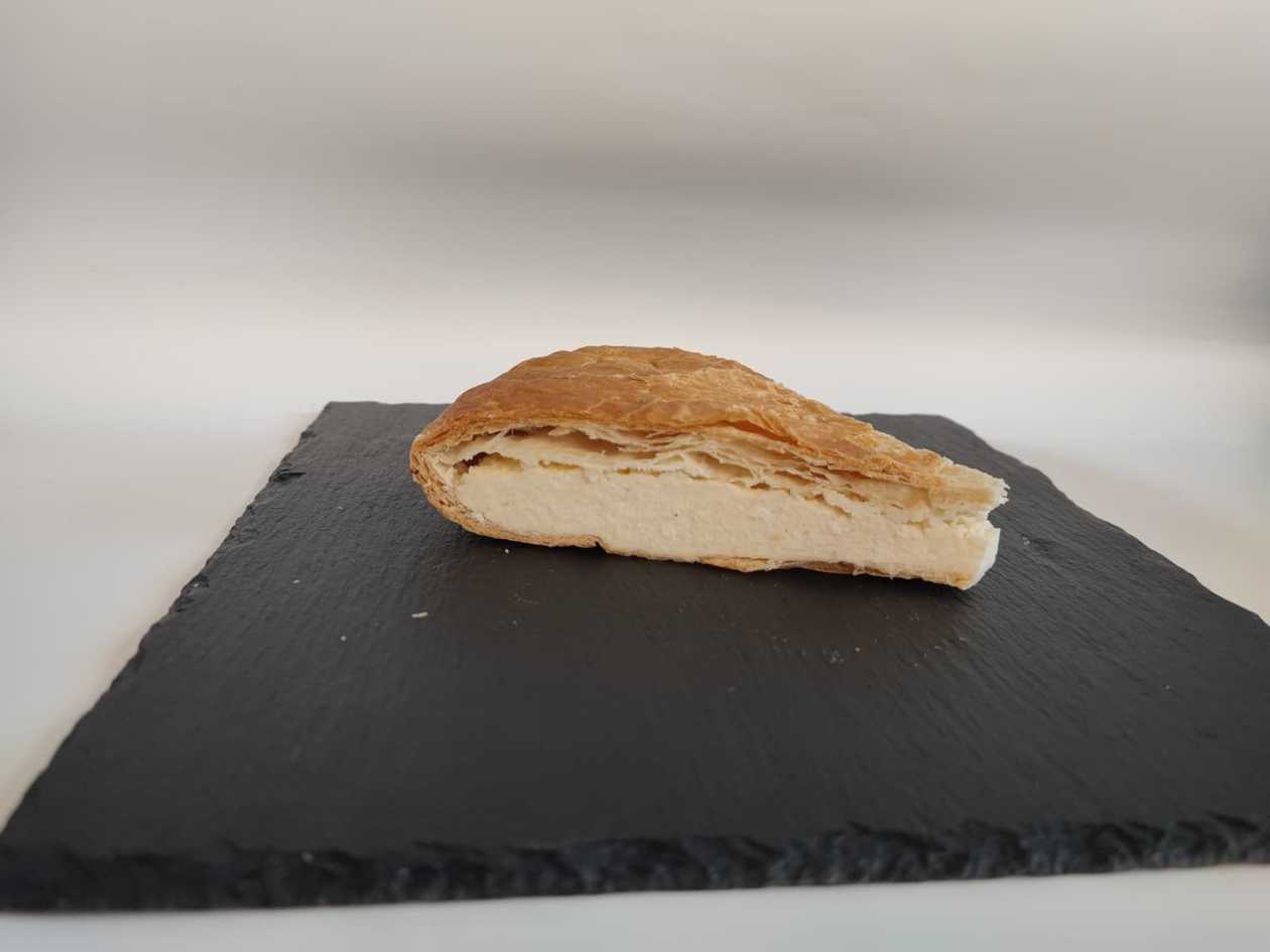 Dobrogean Pie with Salty Cheese Filling