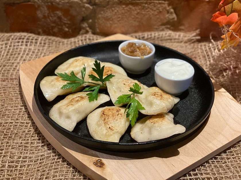 Podsmażone pierogi z ziemniakami