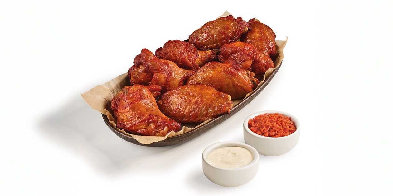 8 WINGS