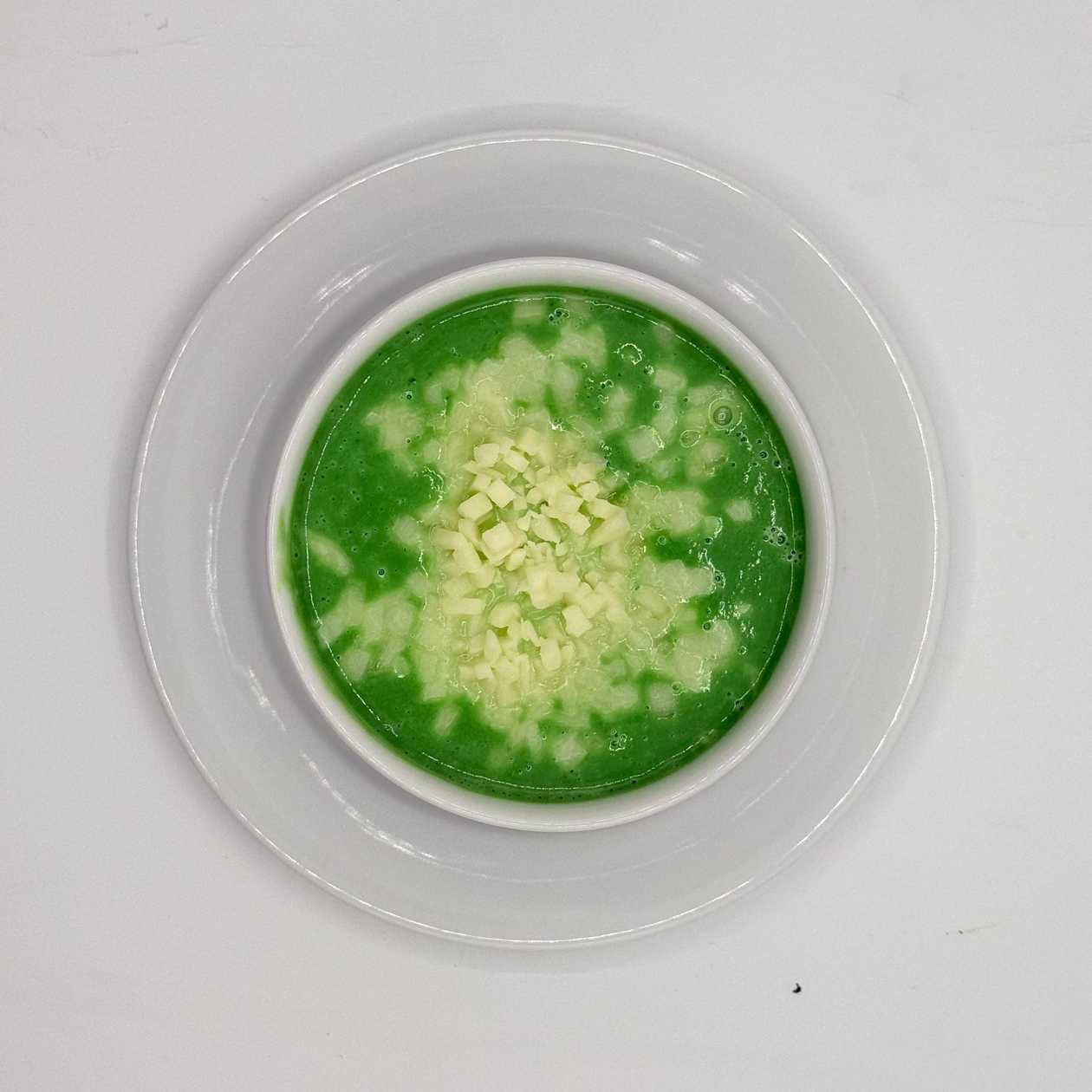 Polievka 1: Brokolicová krémová s mozzarellou