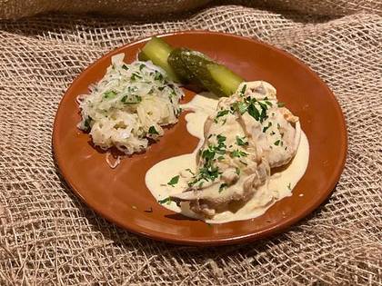 KRÓLIK W ŚMIETANIE