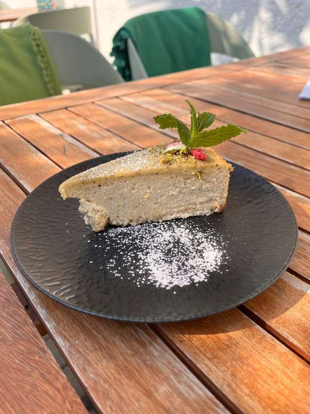 Pistacia cheesecake