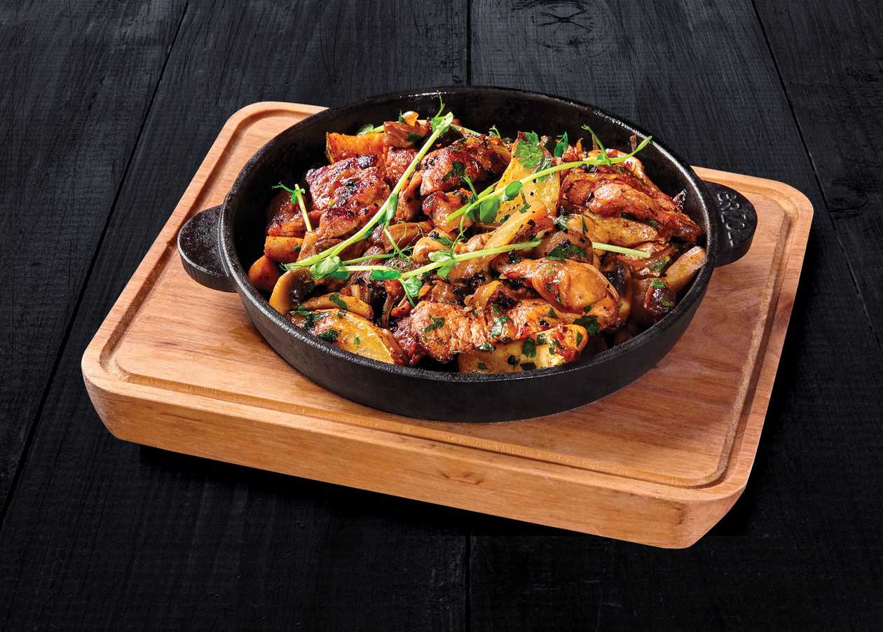 Pan-fried Meat and Mushrooms