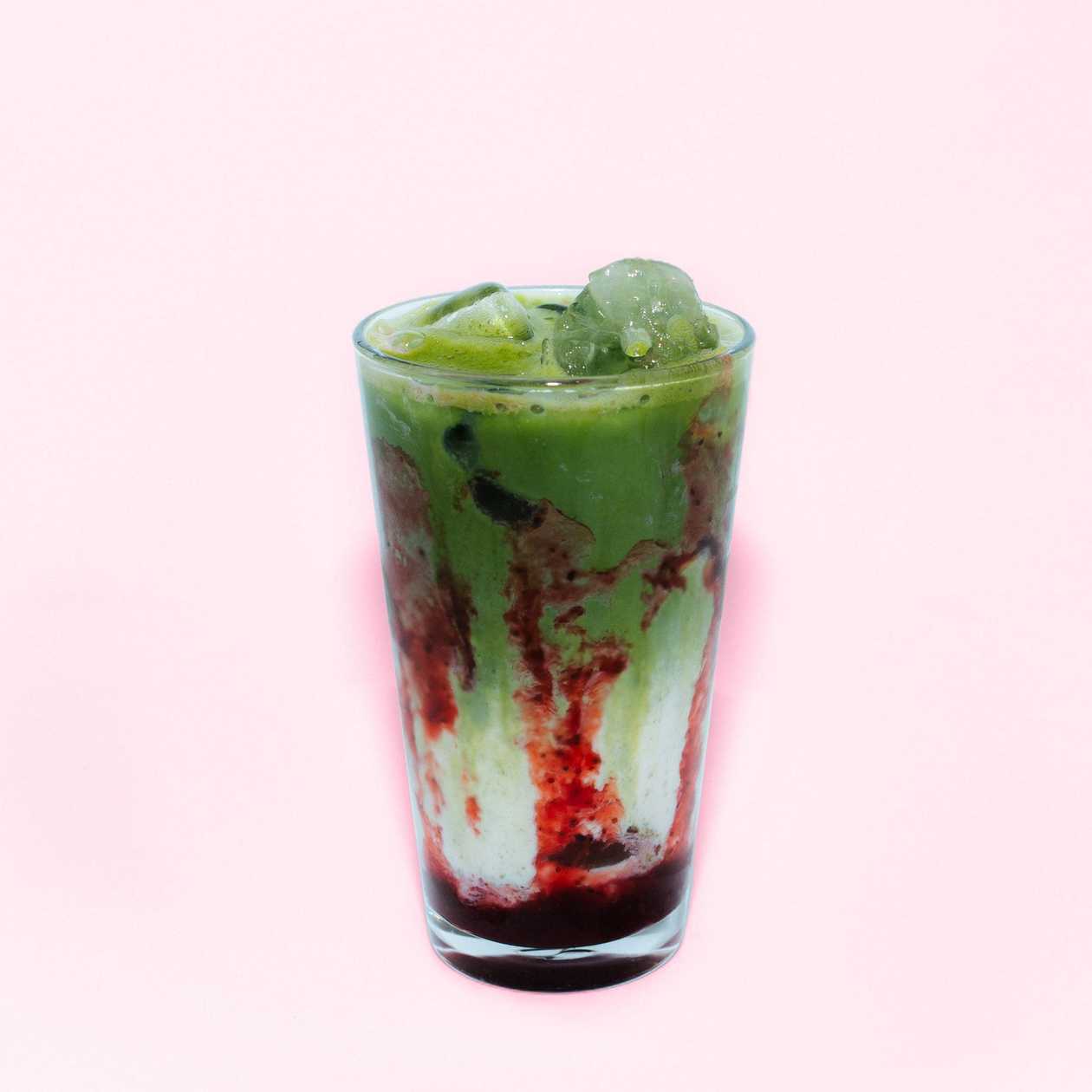 Strawberry Matcha Latte (doar rece cu gheață)