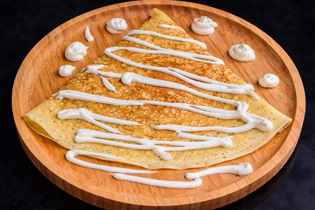 Crepe with sour cream