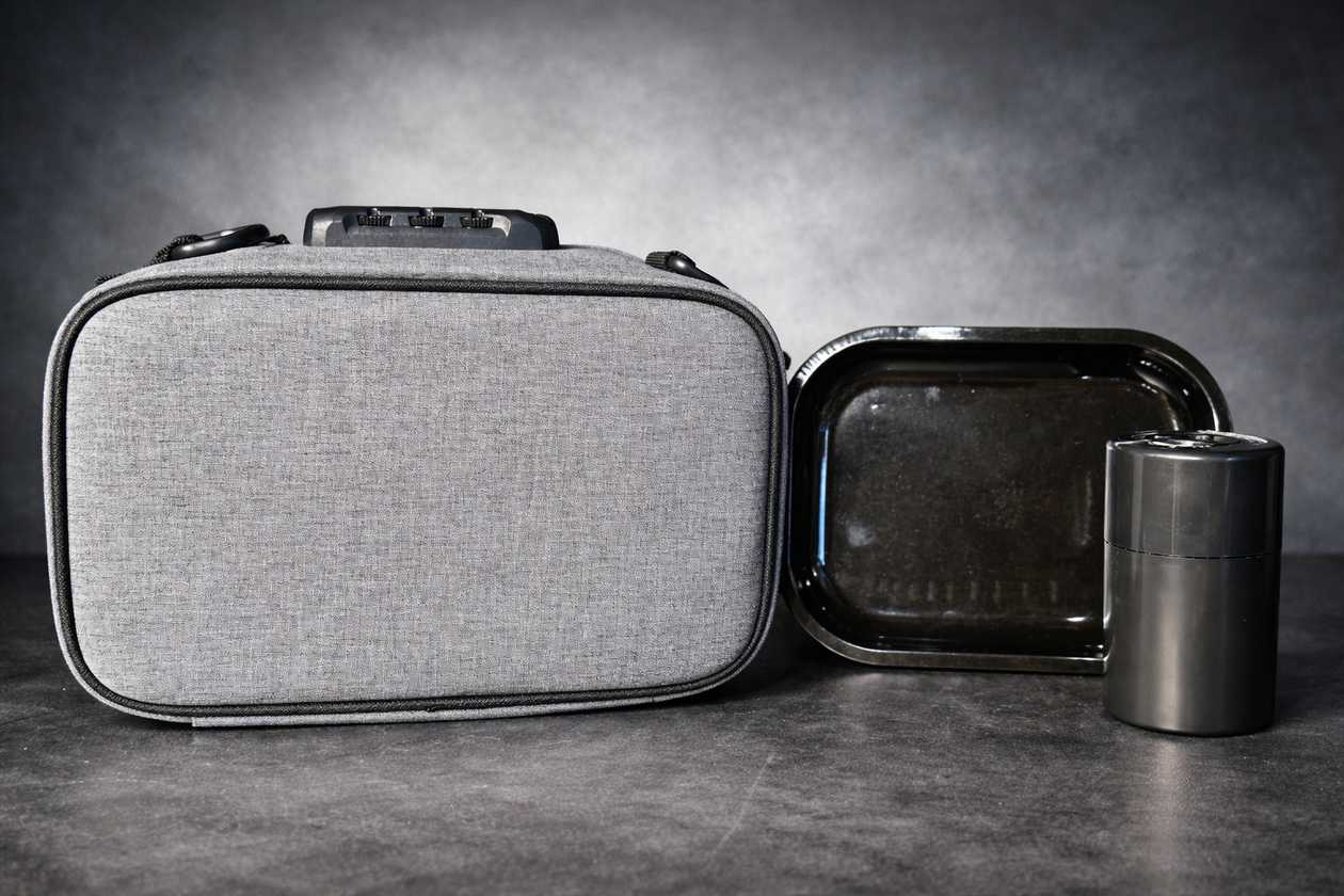 Boz rəngli premium tütün ləvazimatları dəsti