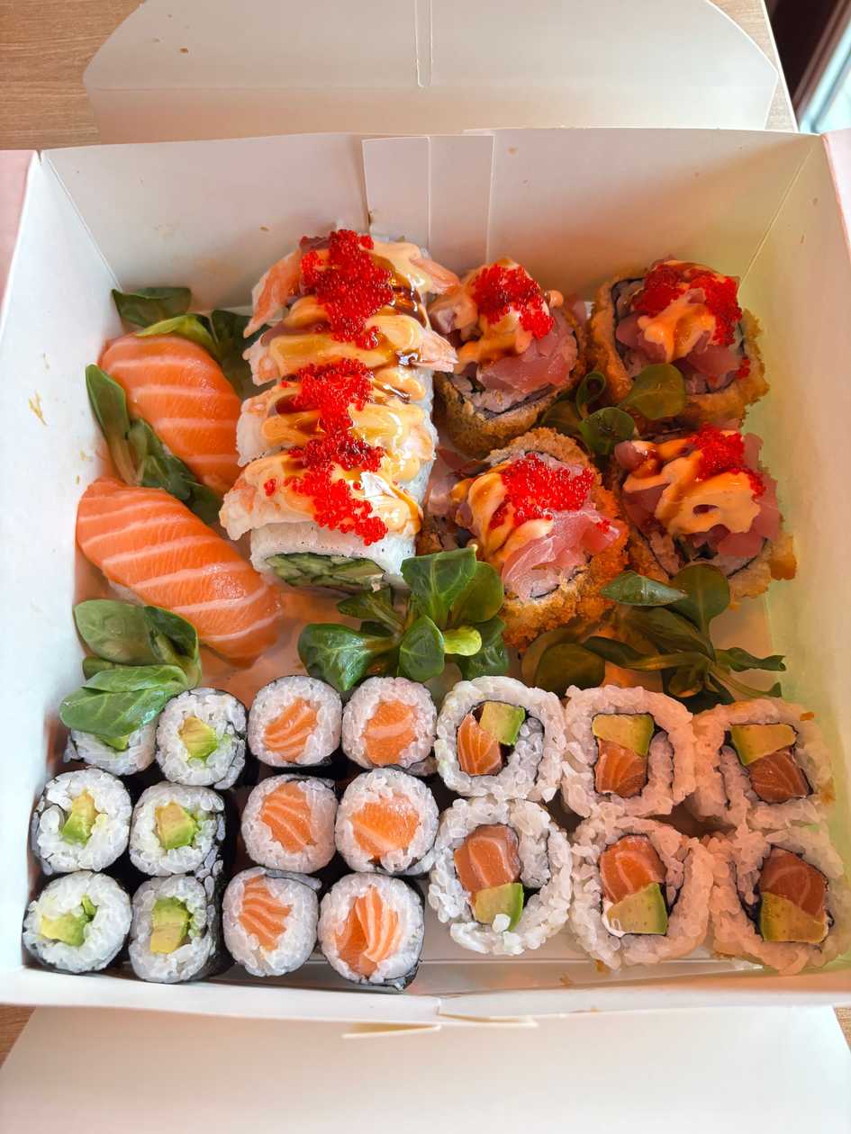 Sushi Box 4