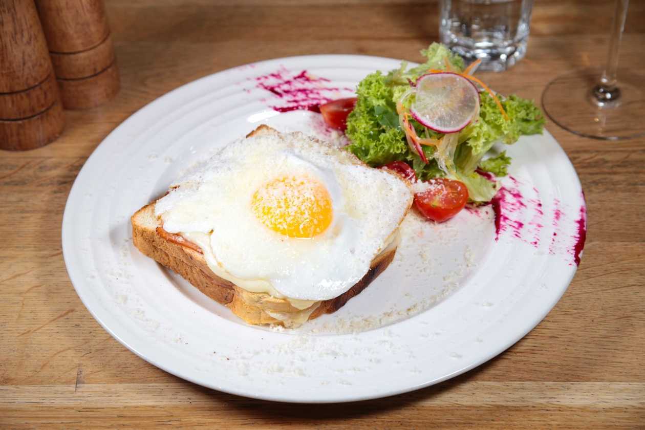 Madame croque