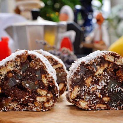 Salam de biscuiti (de post)