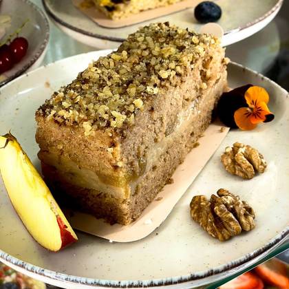 Deliciu vegan cu mar si scortisoara