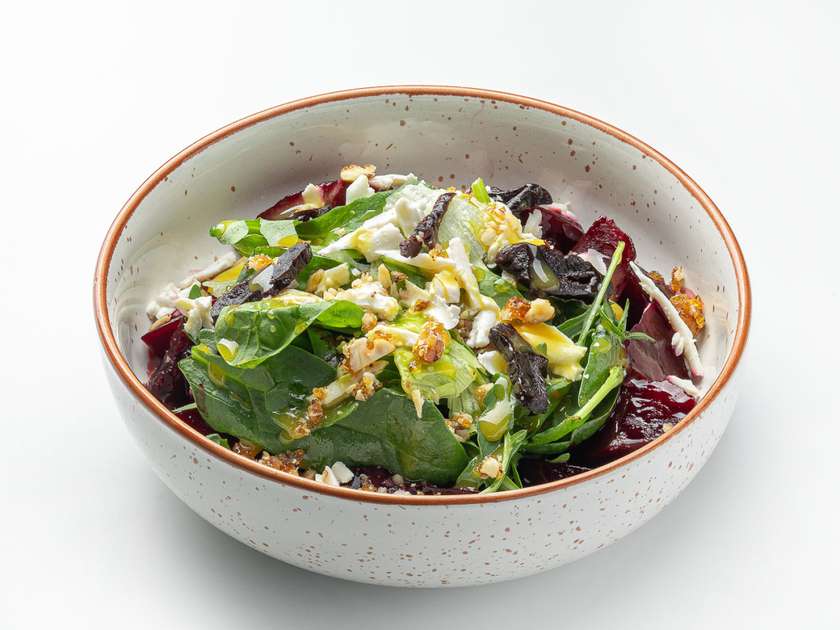 Салат з буряком та сиром Фета