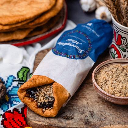 Scovergă cu dulceață și nucă