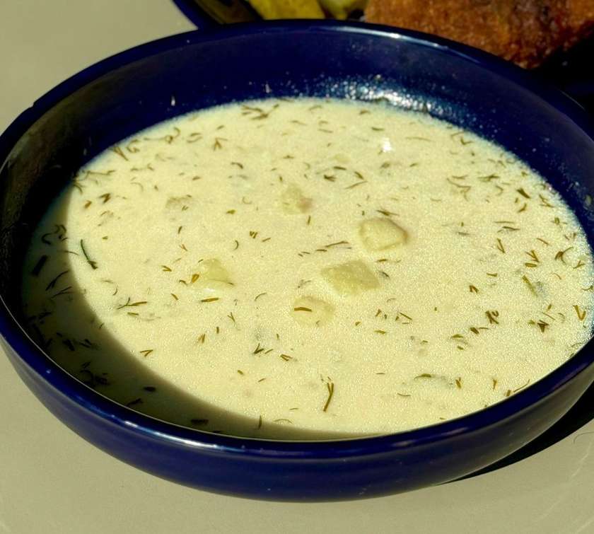 Šošovicová kyslá polievka. (250 ml) /1, 7/