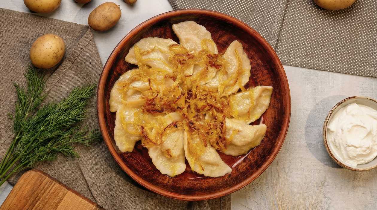 Potato Dumplings with Onion and Sour Cream