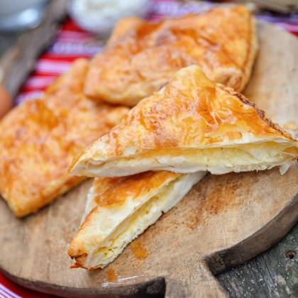 Merdenele cu telemea de vaca