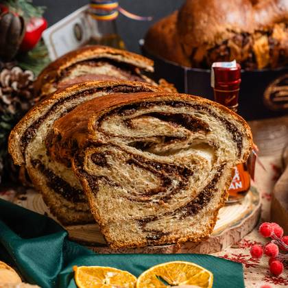 Cozonac moldovenesc cu ciocolata belgiana