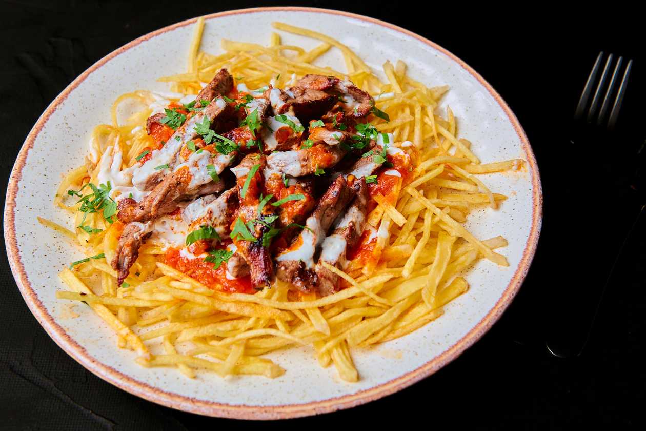 Çökertme Kebap - Specialitate din mușchi de vită și cartofi (400.00 g)