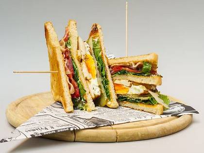Paddy Whelan's Club Sandwich