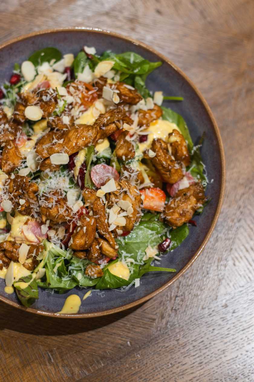 Teriyaki chicken salad with mango-curry dressing