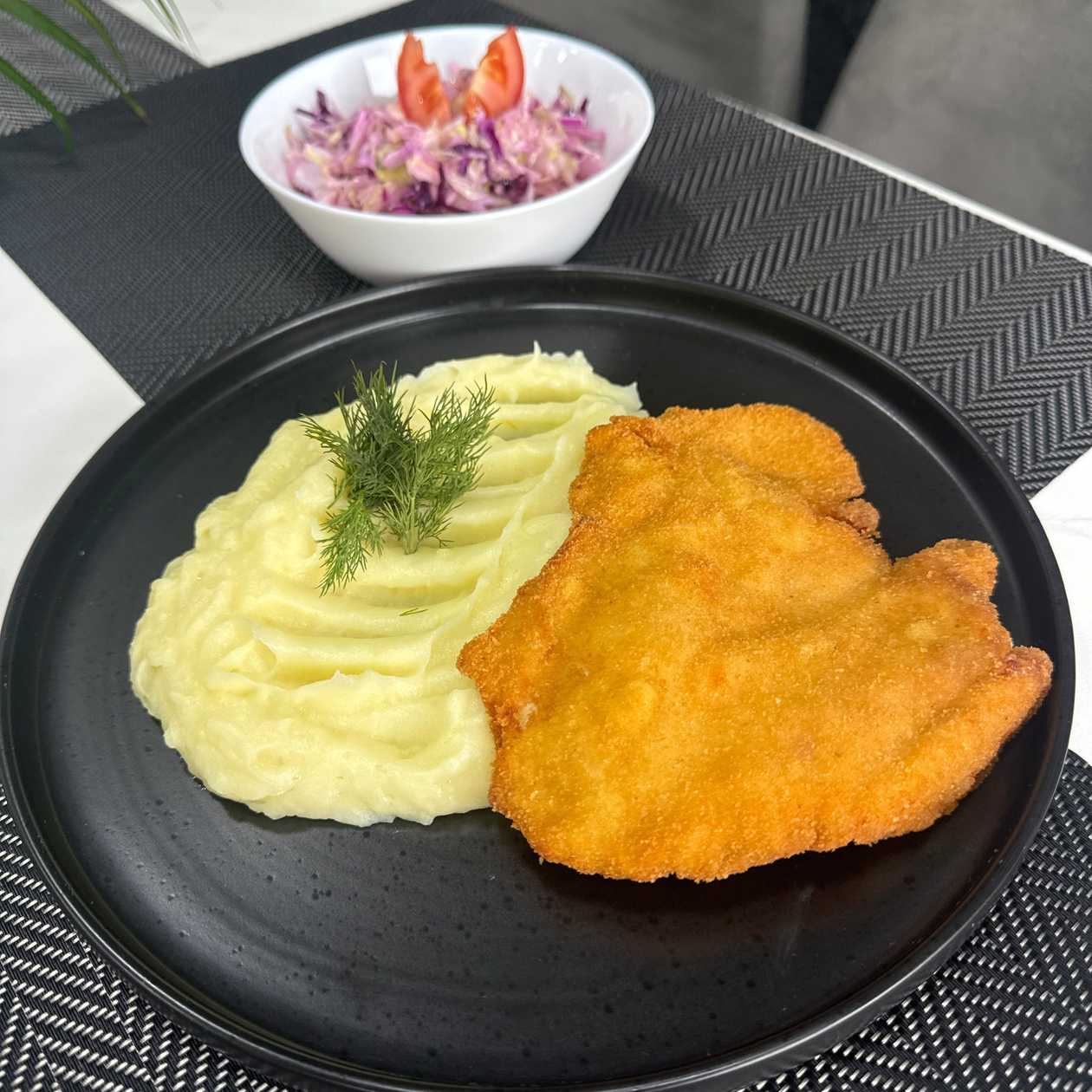 Chicken Schnitzel Menu + Baguette