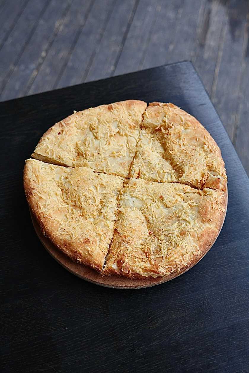 Royal Khachapuri