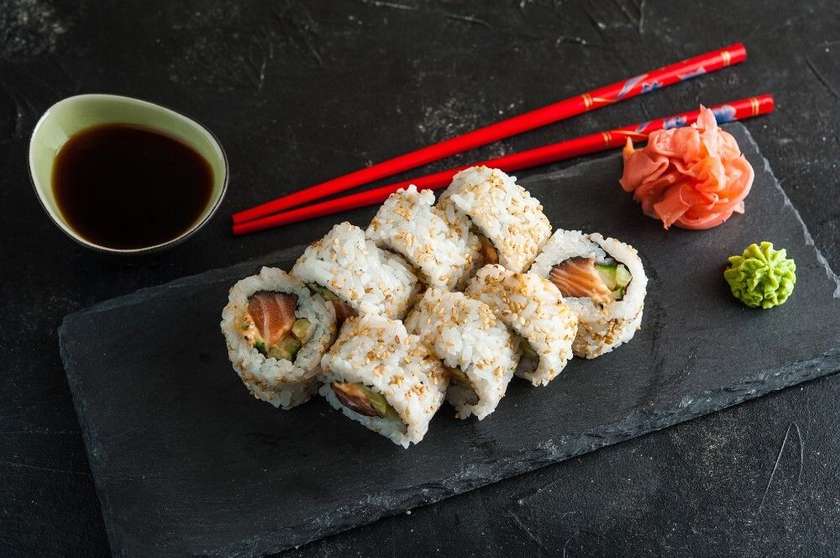 #41 Spicy Salmon Maki 8pcs