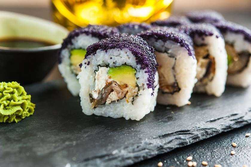 #38 Unagi Masago Maki 8pcs