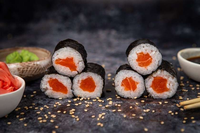 #43 Salmon Hosomaki 6pcs