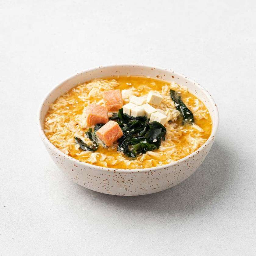 Кімчі з лососем суп