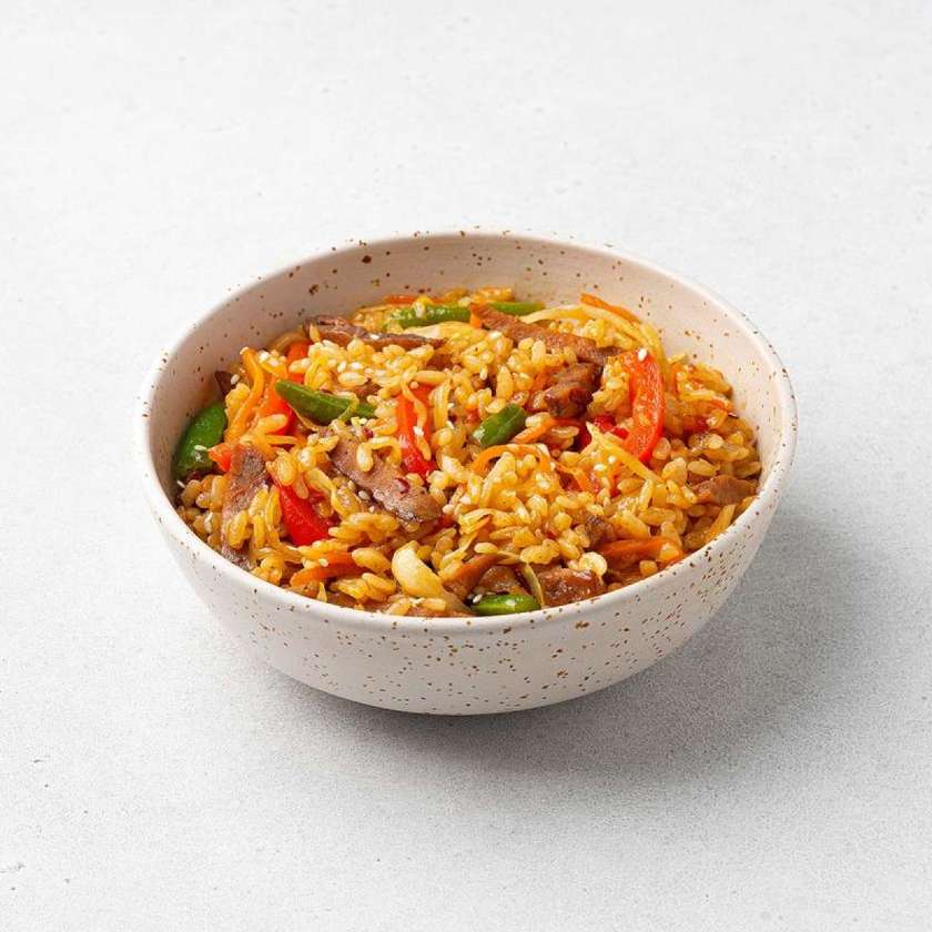 Гострий з яловичиною Wok