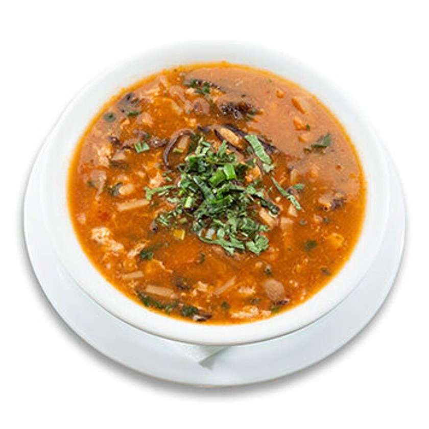 28. Spicy lemon soup with shrimps 🌶️