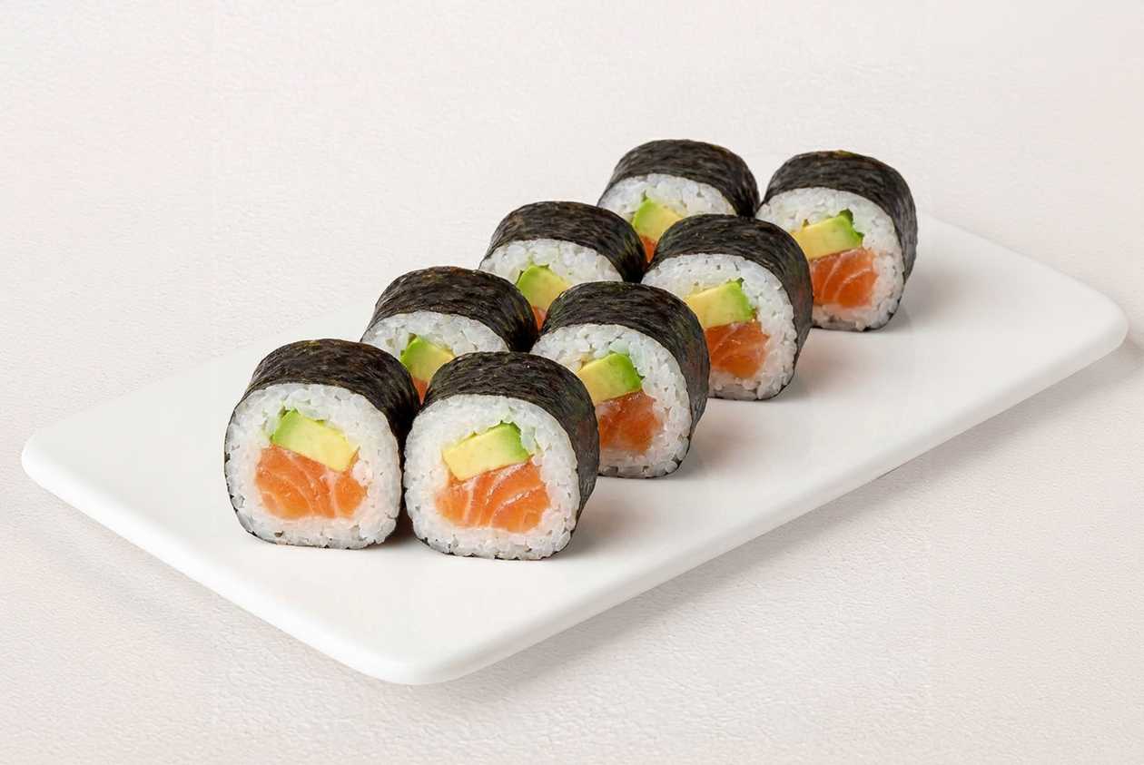 8. Avokado Sake Maki