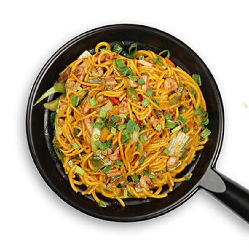 140. Lo Mein noodles with chicken and shrimp