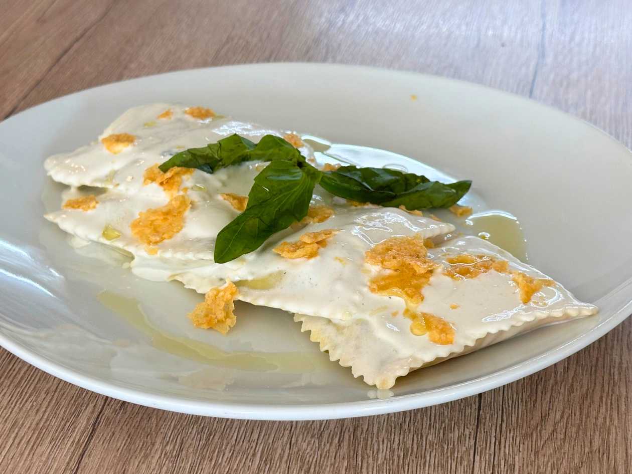 86. Ravioli Con Ricotta Bufala E Baby Spinaci