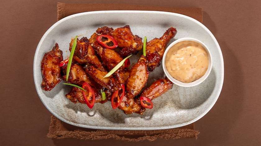 Savory chicken wings