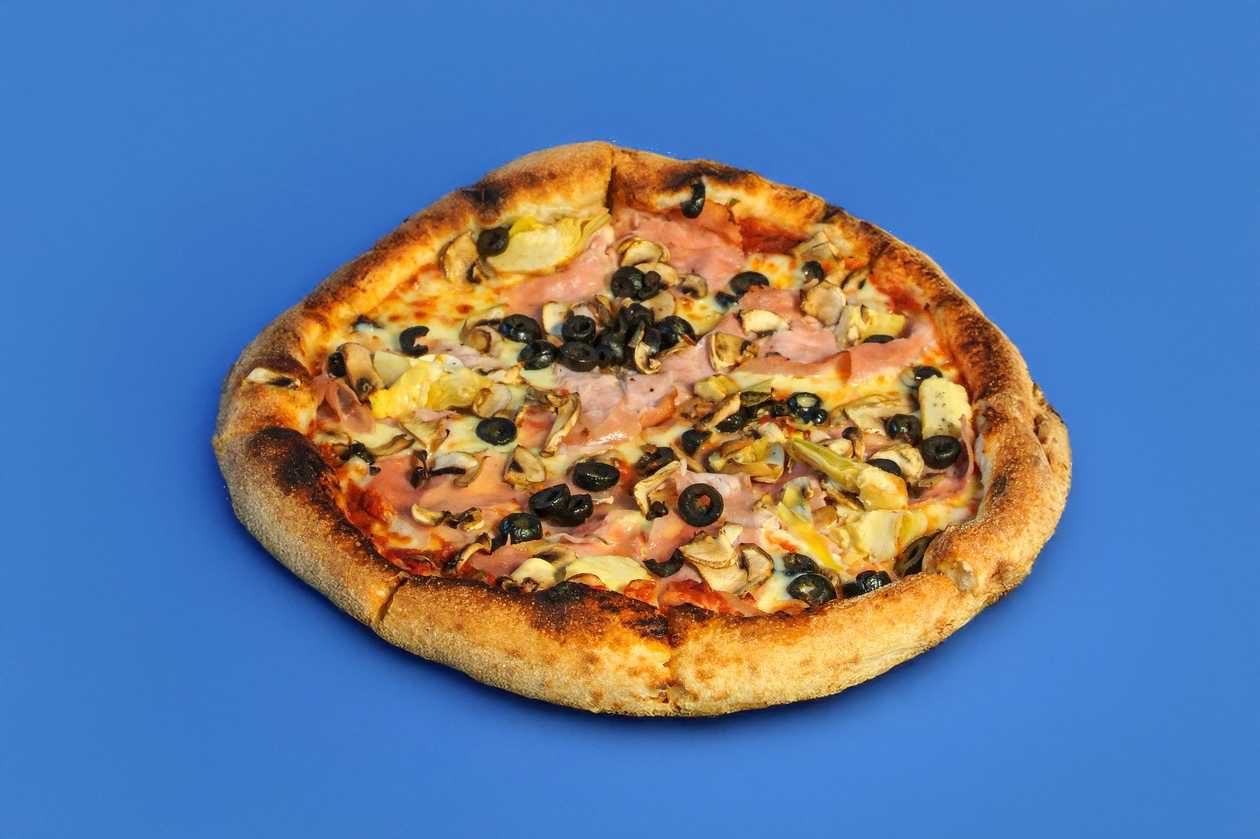 Pizza Quattro Stagioni .