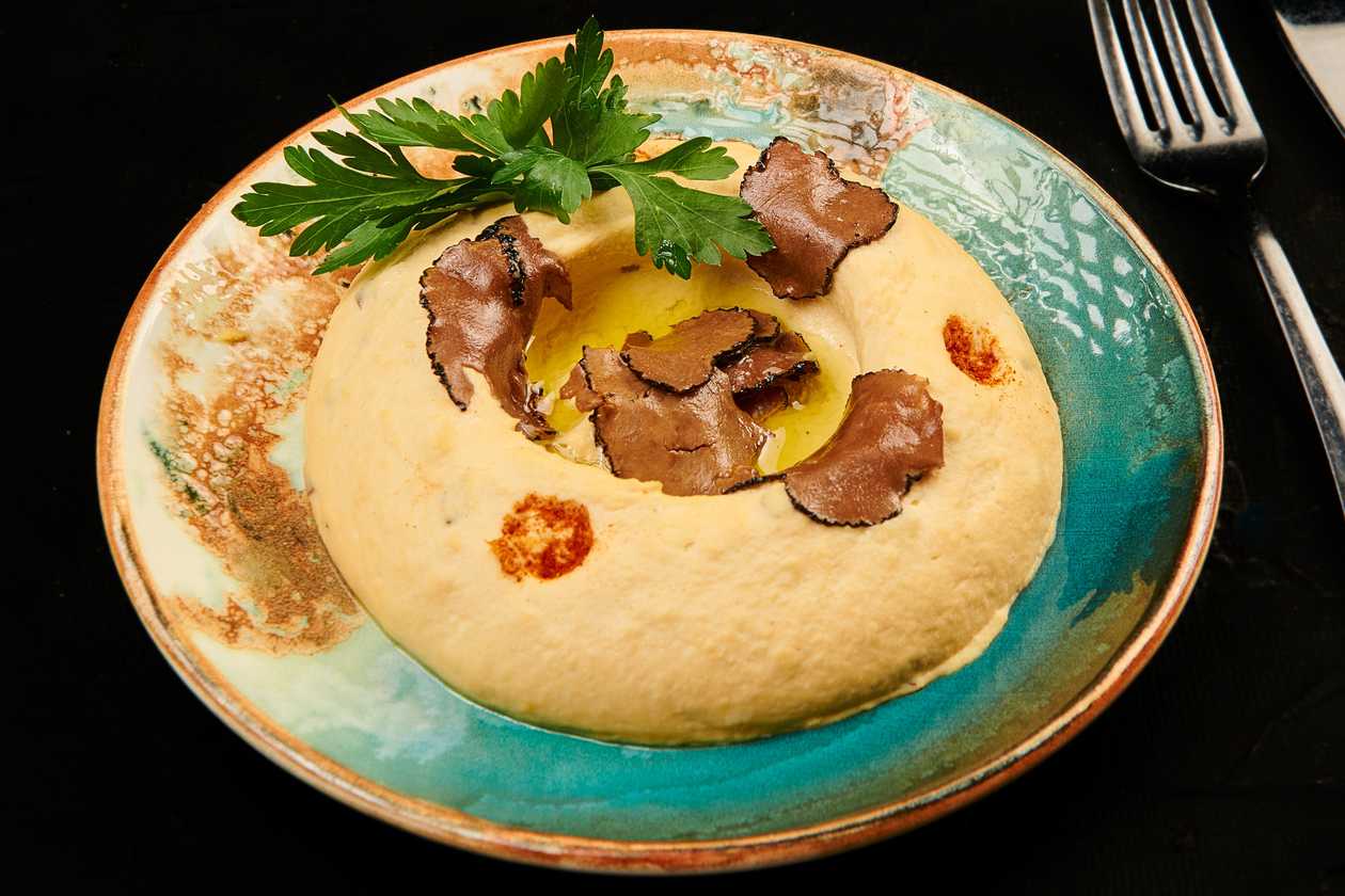Hummus cu trufe