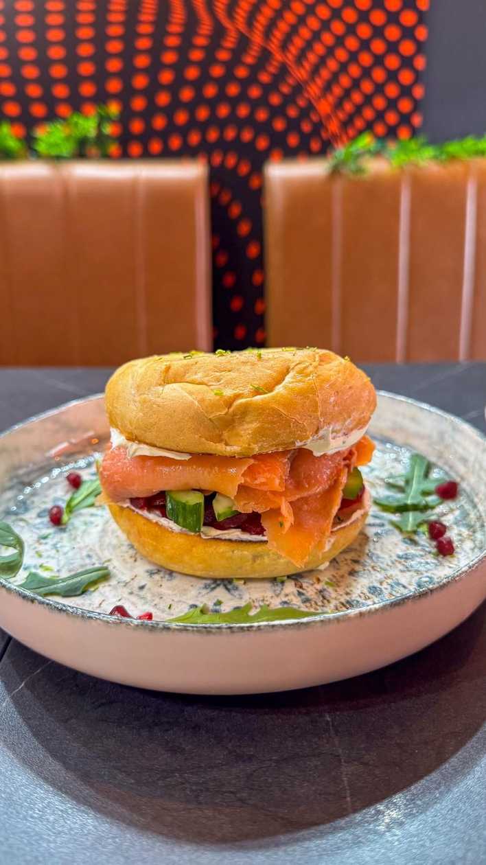 SALMON BAGEL