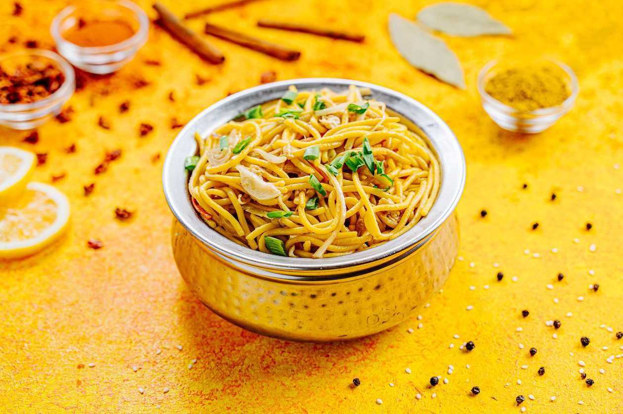 129. Noodles with vegetables