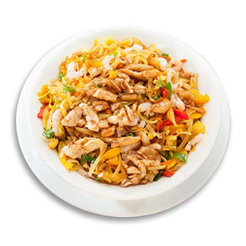 124. Rice noodles with different meats