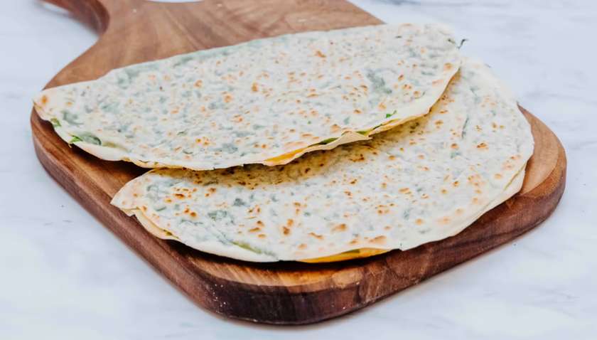 Qutab with Green Cheese (each)