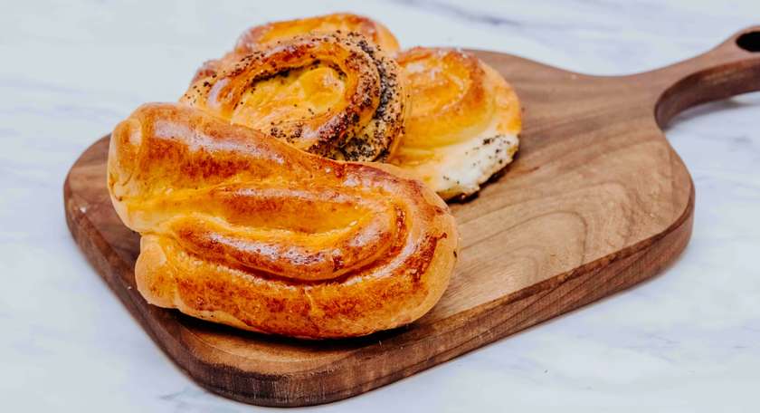 Poppy Seed Bun (each)