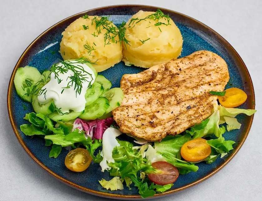 GRILLOWANY FILET Z KURCZAKA