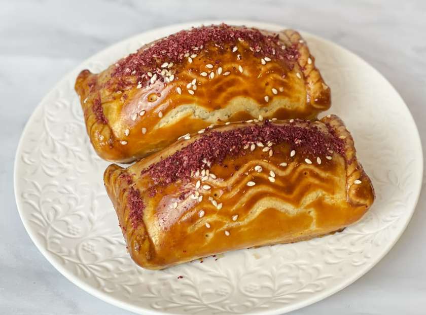 Presidential Wonder (with meat/walnut) each