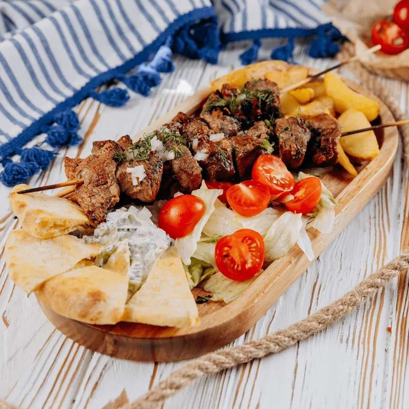 Грецька таця зі свининою